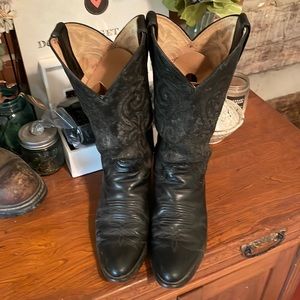Classic Justin Black Cowboy Boots